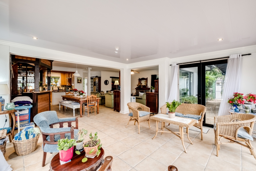 6 Bedroom Property for Sale in Pinelands Western Cape